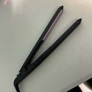 Remington 1 inch flat iron with digital thermometer